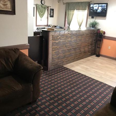Americas Best Value Inn Holly Springs Екстериор снимка